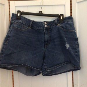 Apt 9 Jean shorts size 14 FINAL PRICE